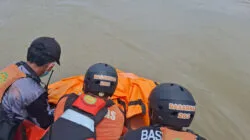 Tiga Hari Pencarian Tak Kenal Lelah, Remaja Tenggelam di Sungai Karang Mumus Ditemukan Meninggal Dunia